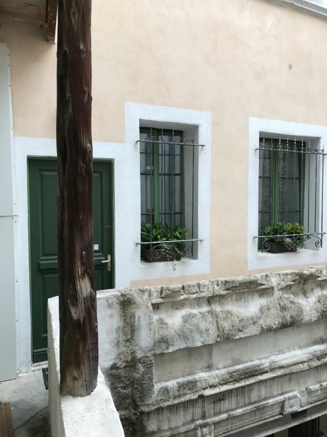 Appartements Ним Екстериор снимка